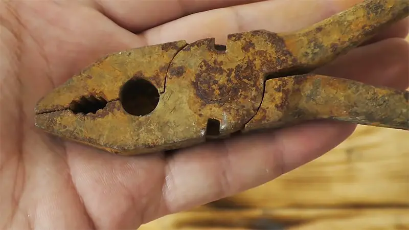 How to Remove Rust from Hand Tools